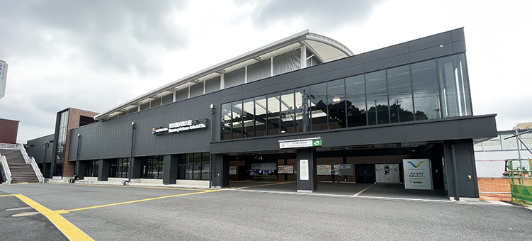 �H�򉡕l����w