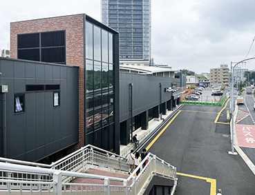 �H�򉡕l����w