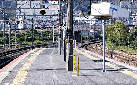 ���C���� �ΎR�w