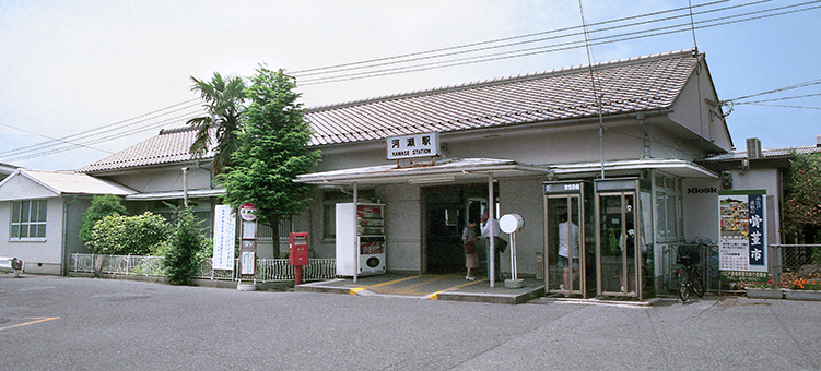 �͐��w���w��