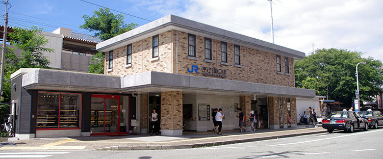 �b�q�����w