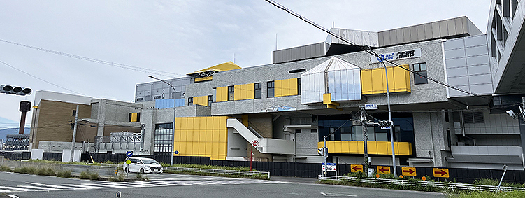 ���C���� �O�͉��Éw