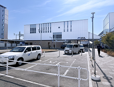 ���C���� ����w