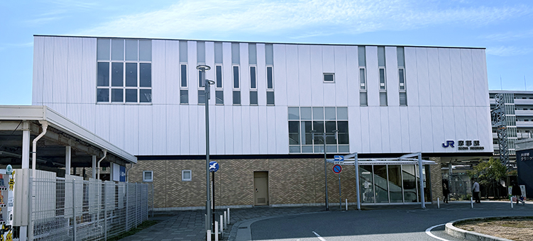 ���C���� ����w