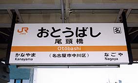 �������w