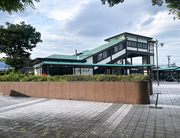 ���C���� ����w