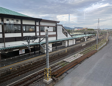 ���C���� ����w