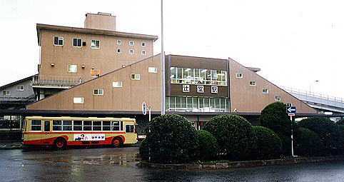 ���S�ғ��w