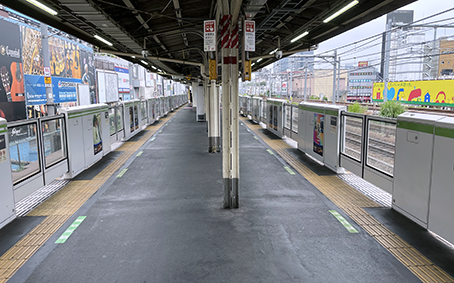 �R��� �V��v�ۉw