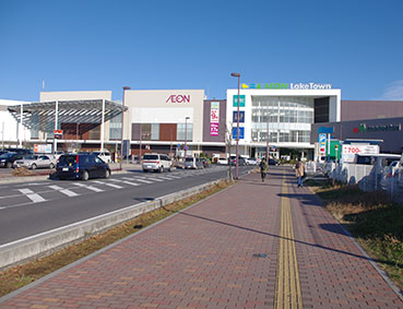 �z�J���C�N�^�E���w