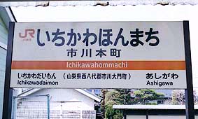 �s��{���w