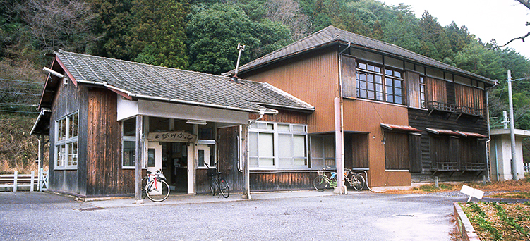 �O�͐썇�w ���w��