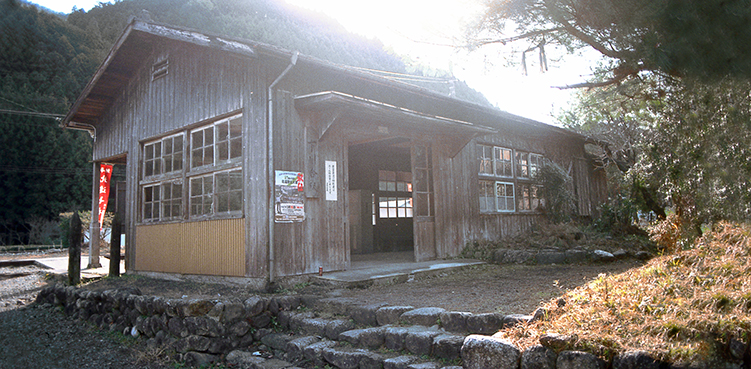 ���썇�w ���w��