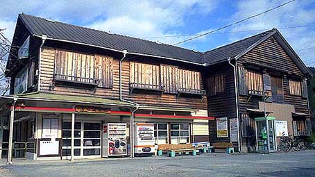 ���J����w