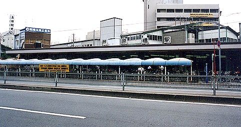 �������w