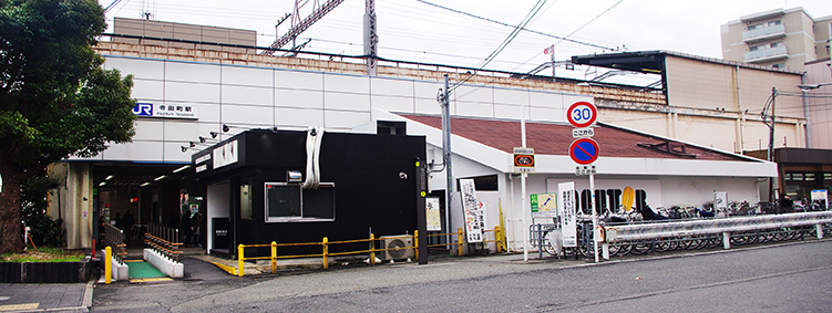 ���c���w