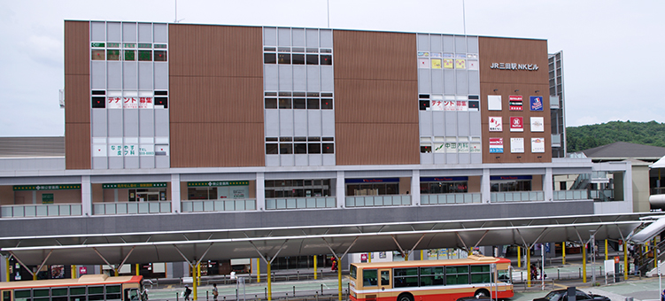 福知山線 三田駅