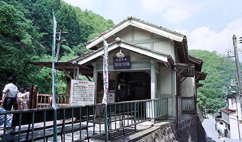 ���c���w���w