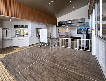 北陸線 加賀温泉駅