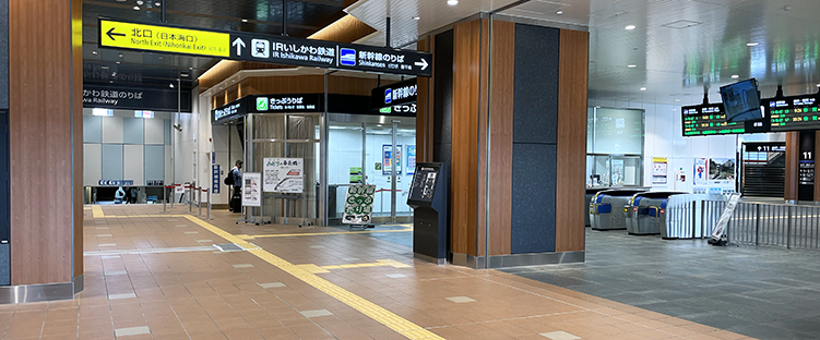 北陸線 加賀温泉駅