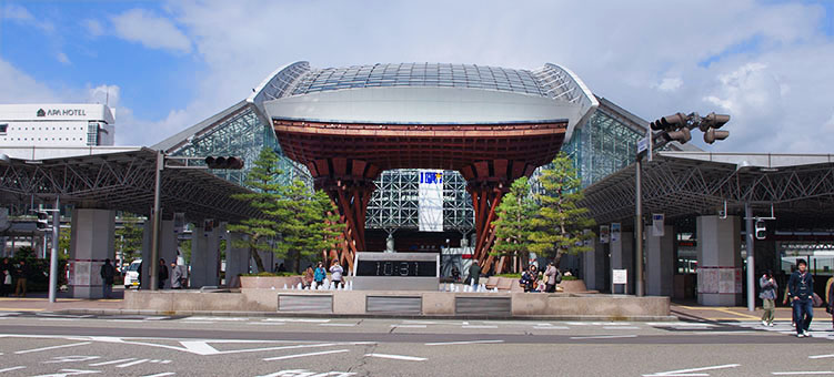 金沢駅