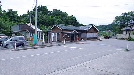 �䗘�����w