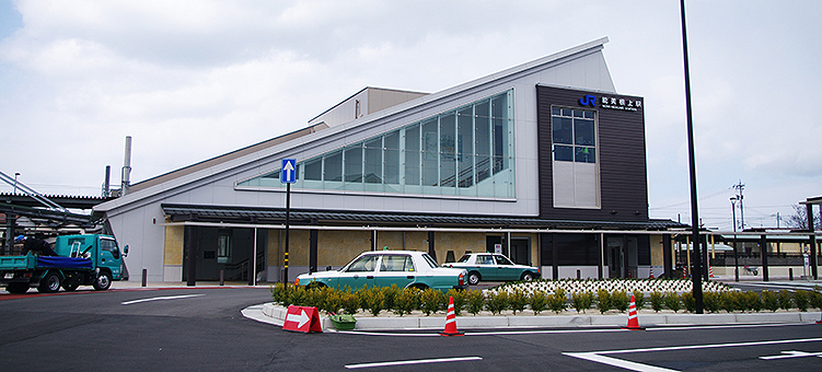 �\������w