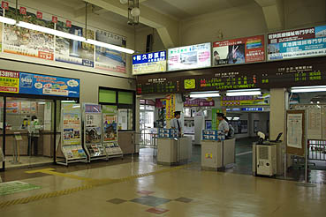 �։�w ���w��