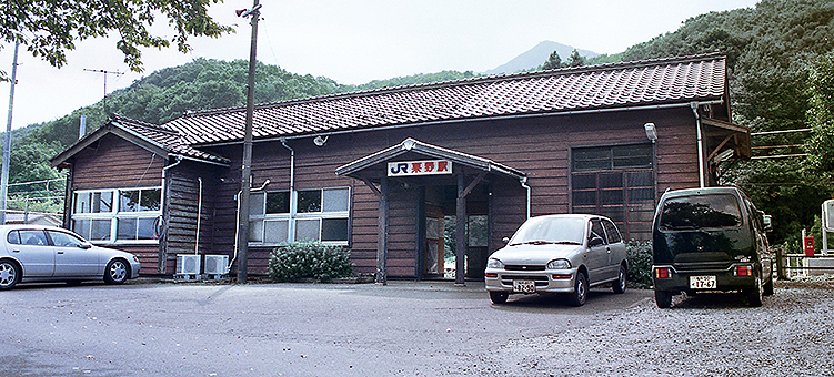 ����w ���w��