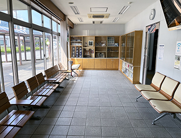 ���l�� �㒆�w