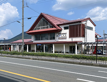 ���l�� �㒆�w