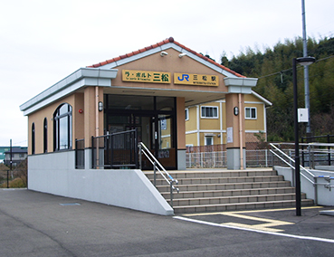 ���l�� �O���w