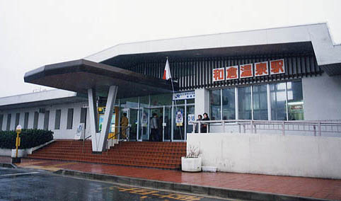 �a�q����w