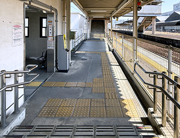 ���R�� �h���w