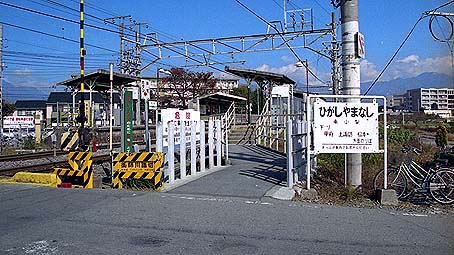 ���R���w