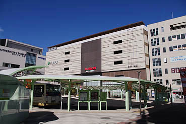 �����q�w