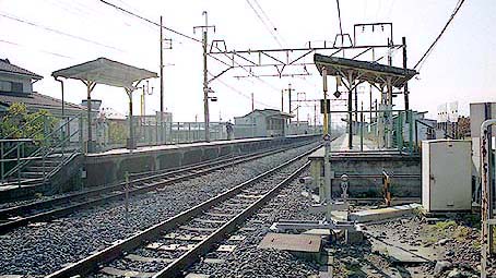 �t������