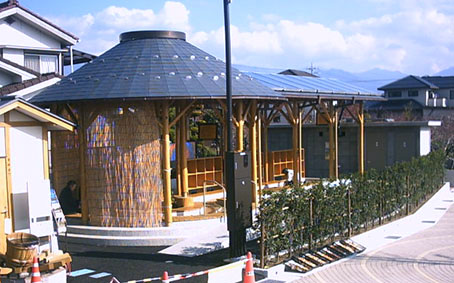 �t������