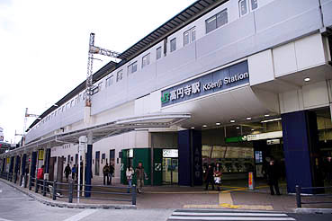 ���~���w