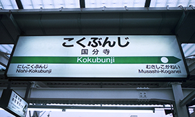 �������w