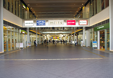 �������w