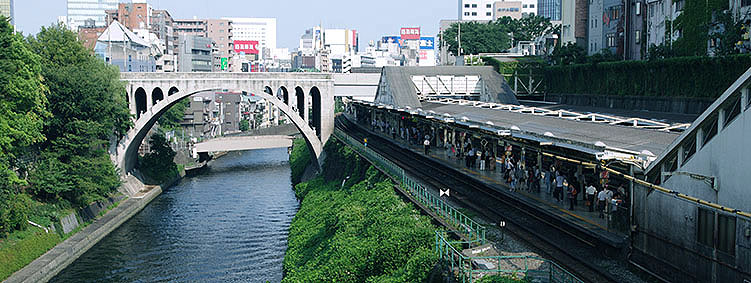 �䒃�m���w