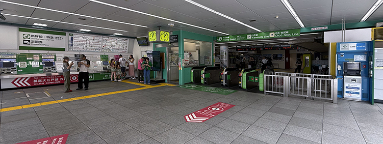 ������ ��X�؉w