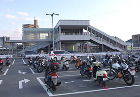 �������w