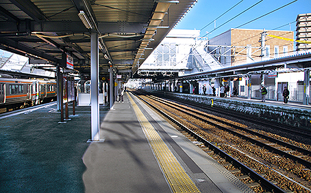 �������w