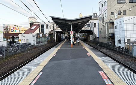 �~�� �����w