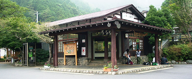 ���m���w