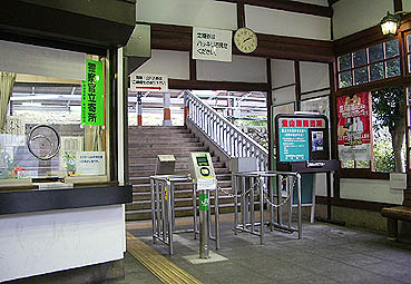 ���m���w