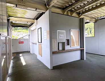 �~�� ���w