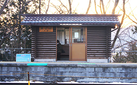 �������w